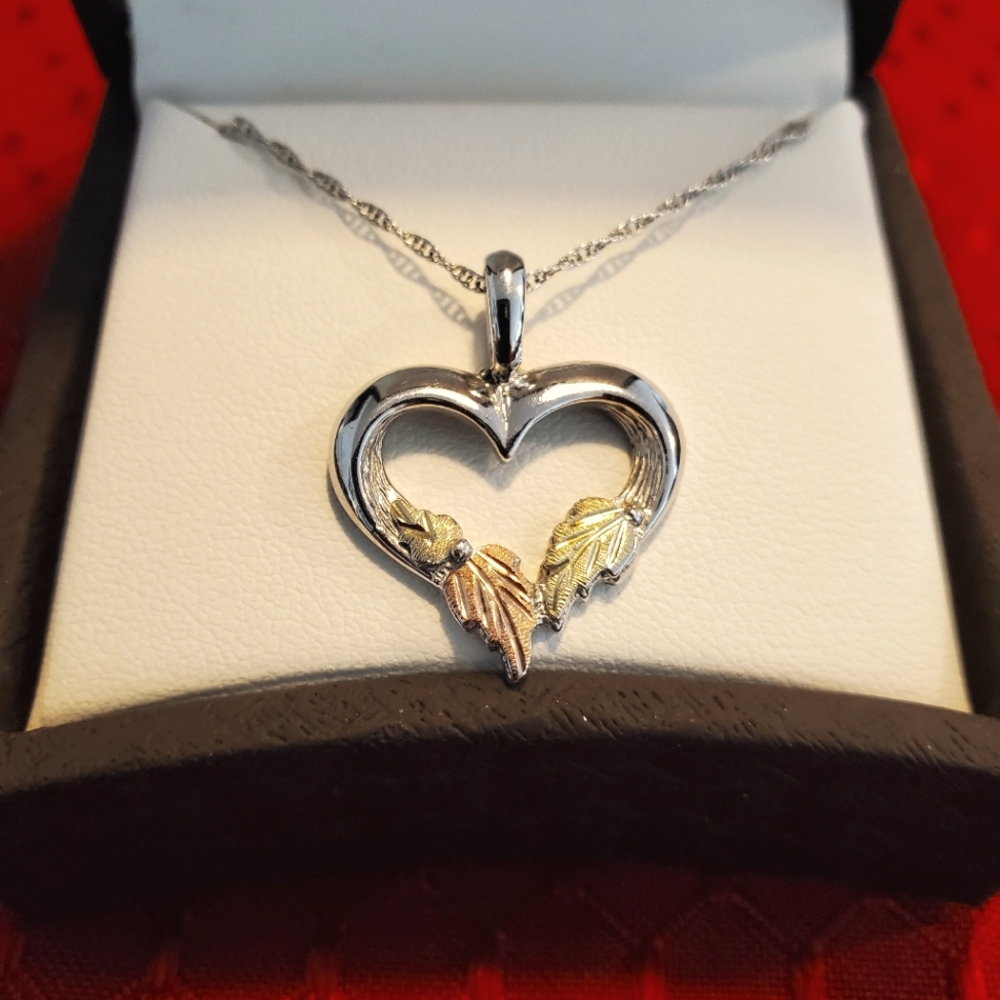 Black Hills Gold Heart Pendant Necklace